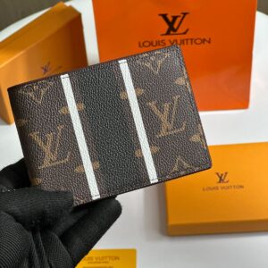 Louis Vuitton Men’s Wallet Model 6215