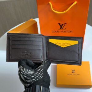 Louis Vuitton Men’s Wallet Model 6215