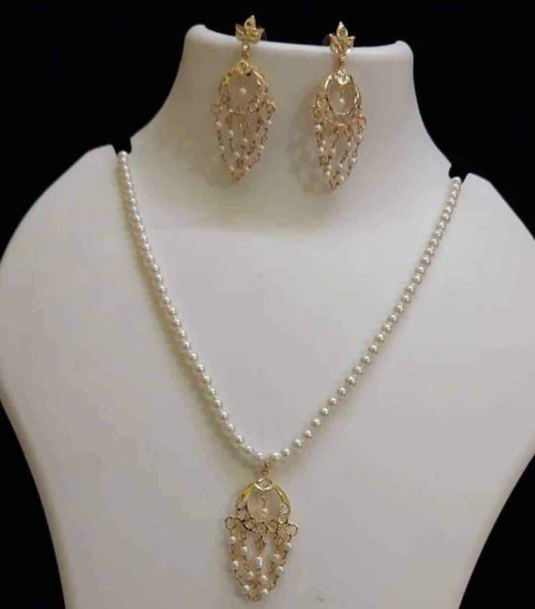 small-chanbali-pendant-set